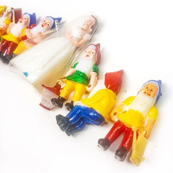 1940’s VTG Disney Snow White & The Seven Dwarfs Plastic Cake Toppers - Picture 7 of 8